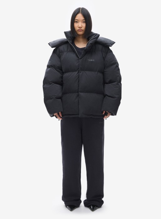 пуховик uniform black fable от бренда fable по акции