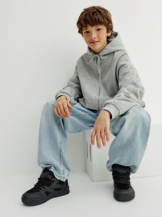 кеды с толстыми шнурками для мальчиков из коллекции  archive от известного бренда по акции