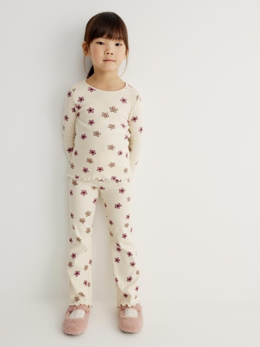 лонгслив с принтом для девочек по цене 599 руб с промокодом