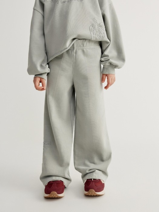 широкие брюки с вышивкой для девочек от известного бренда по акции