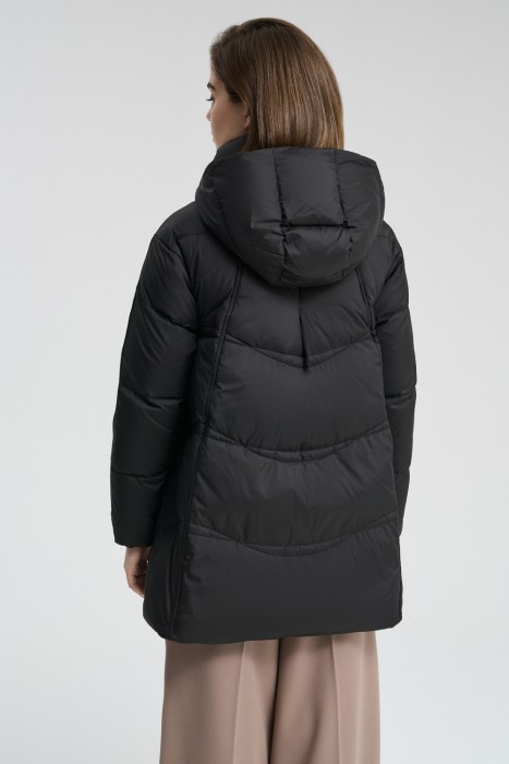 пуховик с капюшоном по цене 2990 руб с промокодом